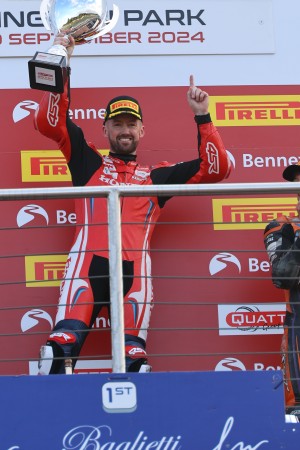 Kennedy claims victory and Bridewell is back on the box